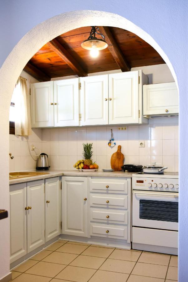 Blue Nest Apartment สเกียธอสทาวน์ ภายนอก รูปภาพ